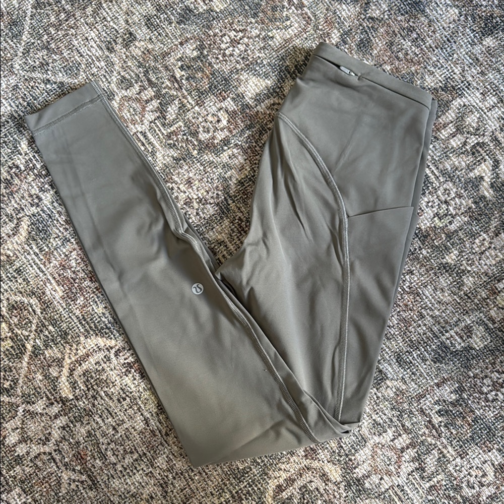 lululemon athletica Men's Joggers in Olive